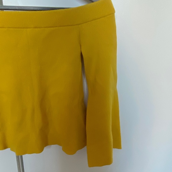 Wilfred off the shoulder sweater - Picture 2 of 5